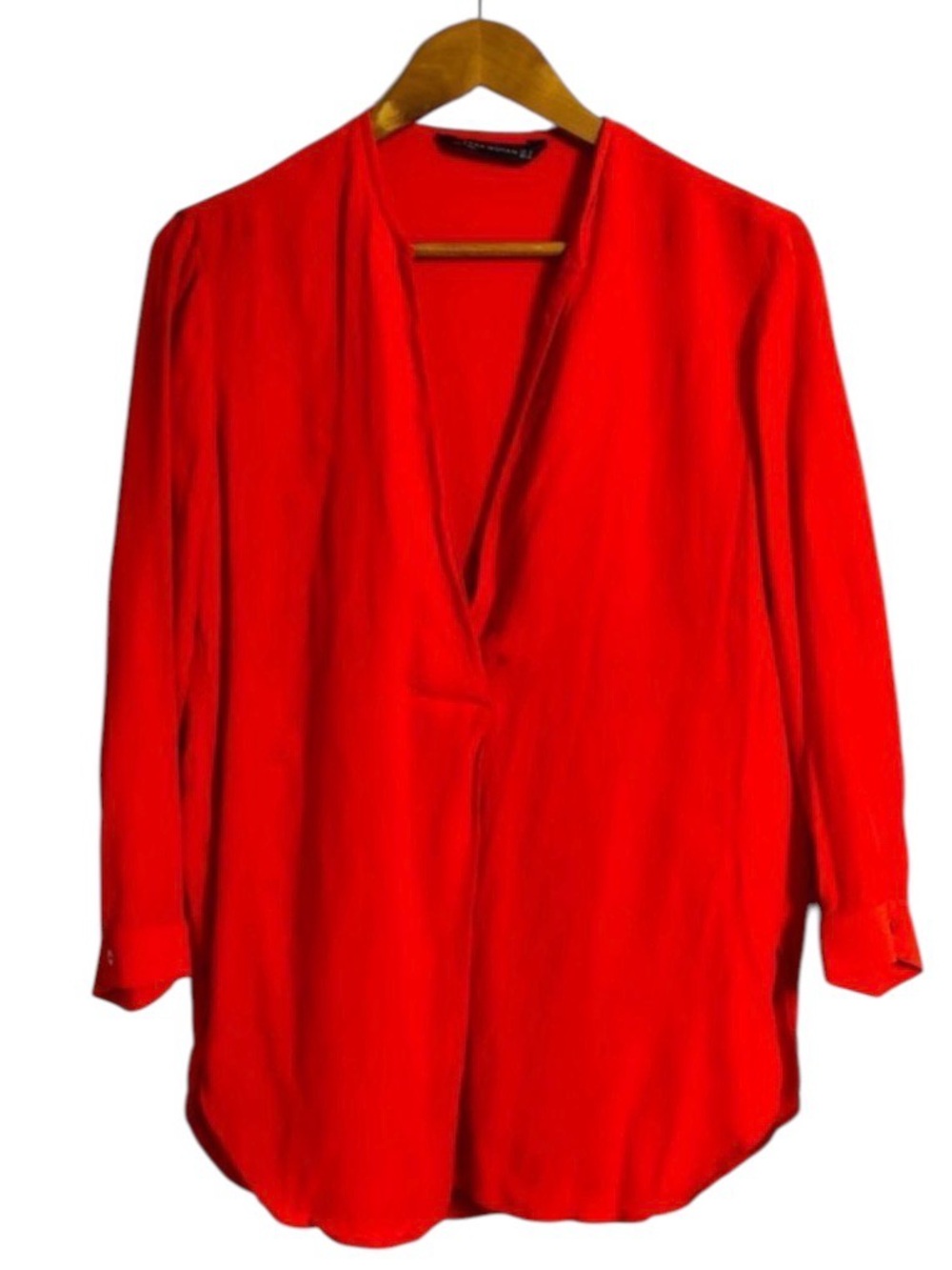 ZARA Red 3/4 Sleeve V-Neck Blouse on Orange Size Small